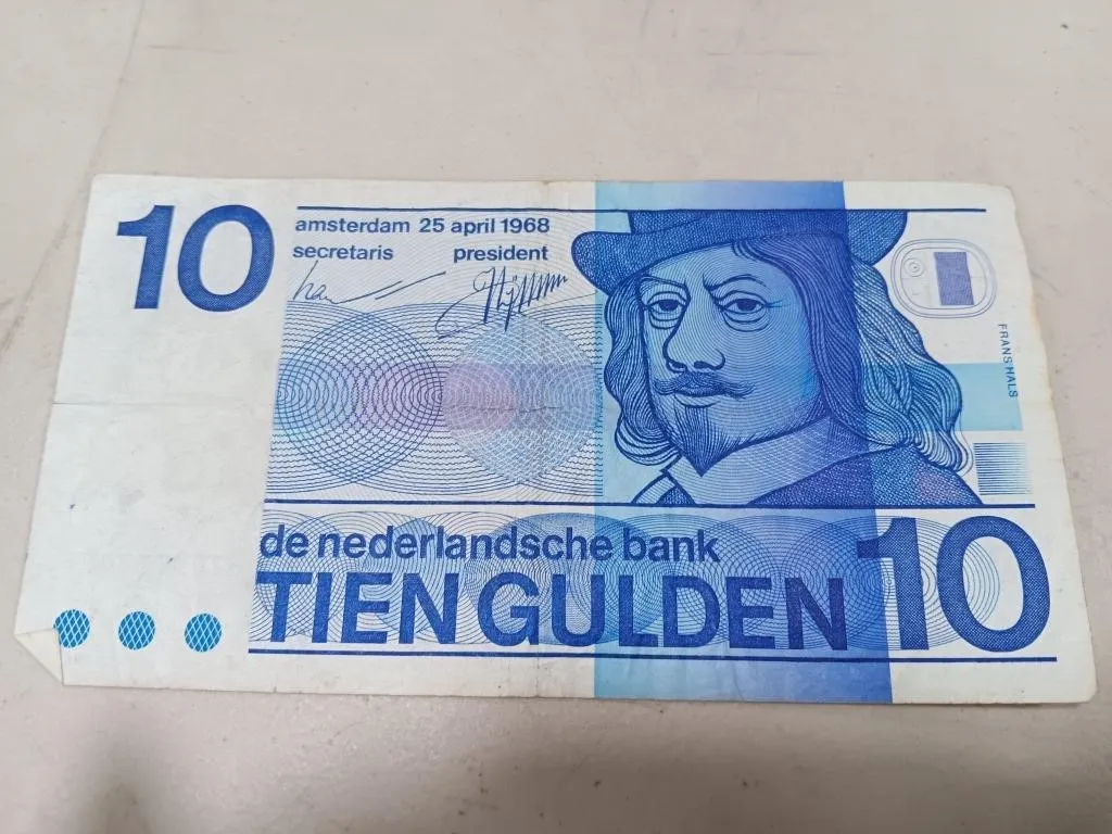 1968 10 Guldan banknote, 1982 10 Zlotyck