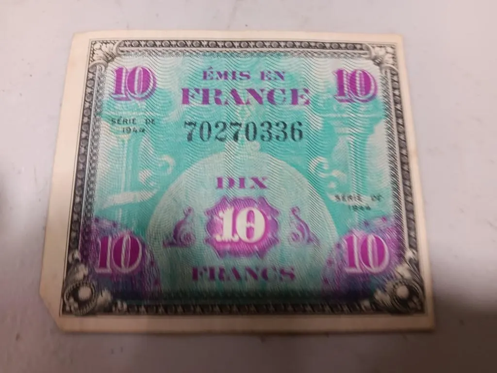 10 Francs AMC note, 5 Francs AMC note, 2 Francs