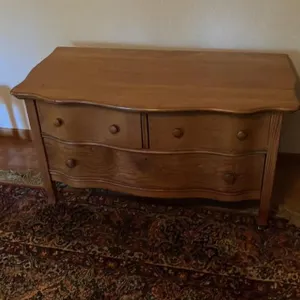 Wooden Commode with Serpentine Front