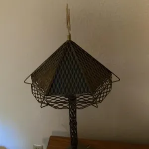 Vintage Metal Mesh Pagoda Table Lamp