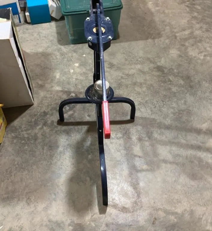 Manual Can Sealer with Tripod Base
