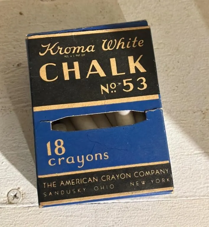 Vintage Kroma White No. 53 Chalk 18-Crayon Set