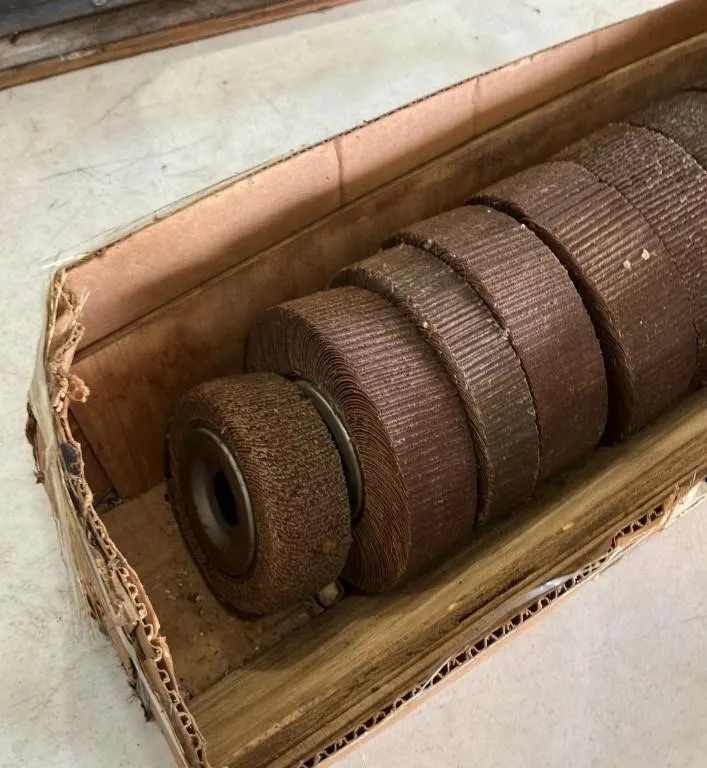 Abrasive Flap Wheels with Metal Mounting Hardware