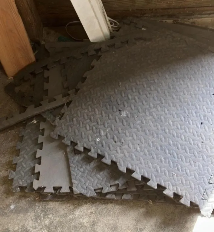 Set of Black Interlocking Foam Floor Tiles