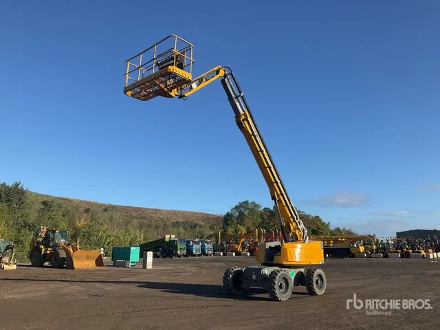2016 Haulotte HT23RTJ 4WD Diesel Telescopic Boom Lift