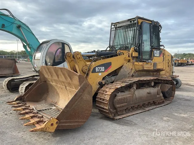 2014 Cat 973D Crawler Loader