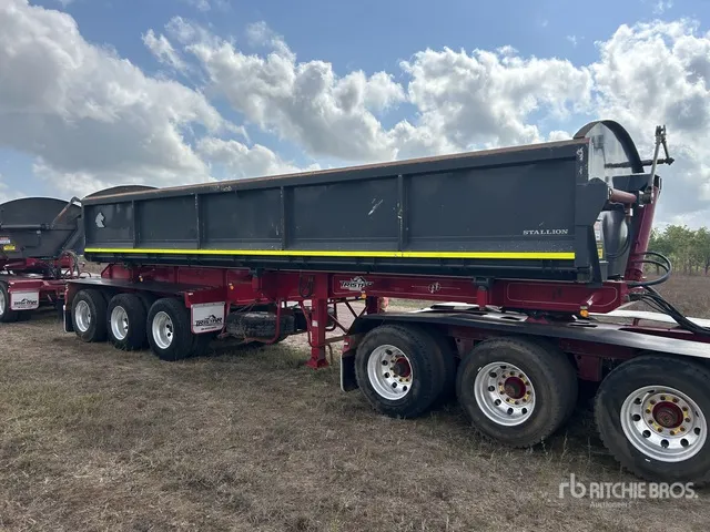 2022 Tristar 9 m Tri/A Side Dump Trailer