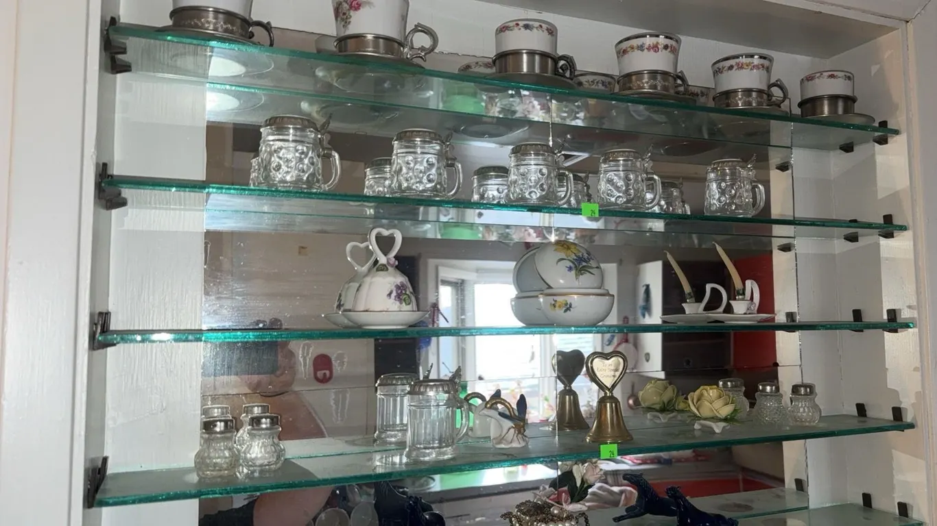 Collectables Including Porcelain Cups, Glass Jar Mugs, Miniatures, Shelves Not Included