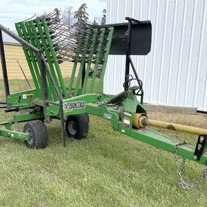 FRONTIER RR2211 Hay Tedder Rake