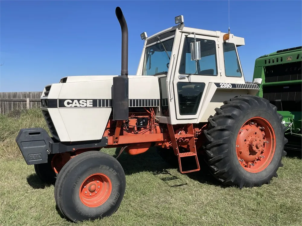 1983 CASE 2390 Tractor, ONLY 3,729 Original Hours, 178 HP. Engine, 1000 PTO.