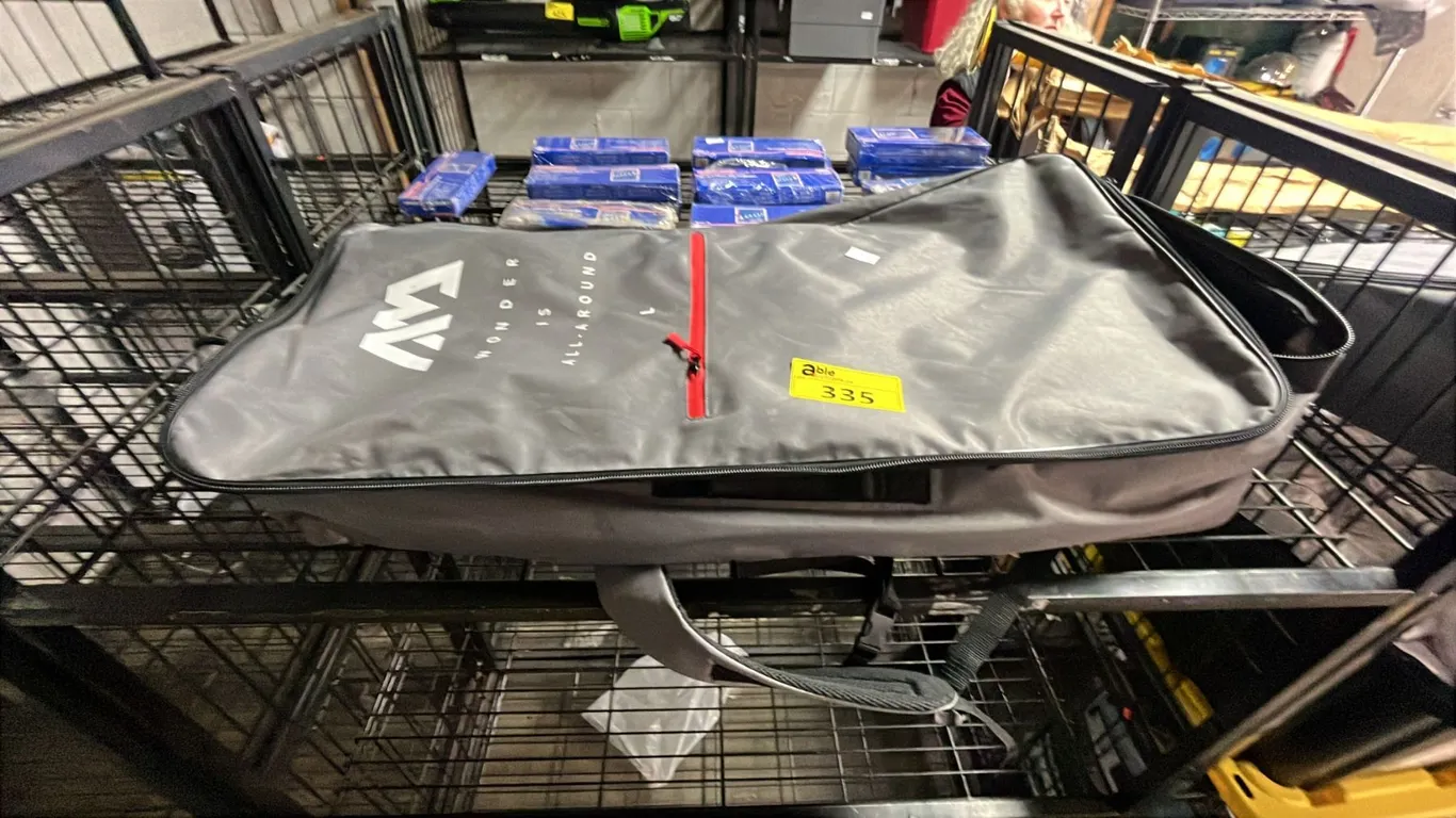 ALL-AROUND INFLATABLE PADDLE BOARD IN CANVAS CARRY CASE