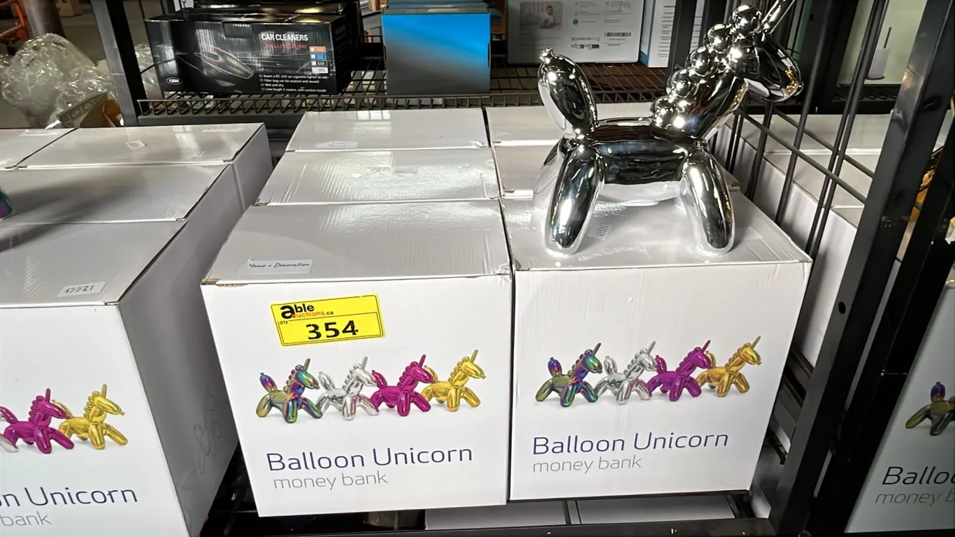 (6) *NEW IN BOX* GLAZED CERAMIC BALLOON UNICORN MONEY BANKS