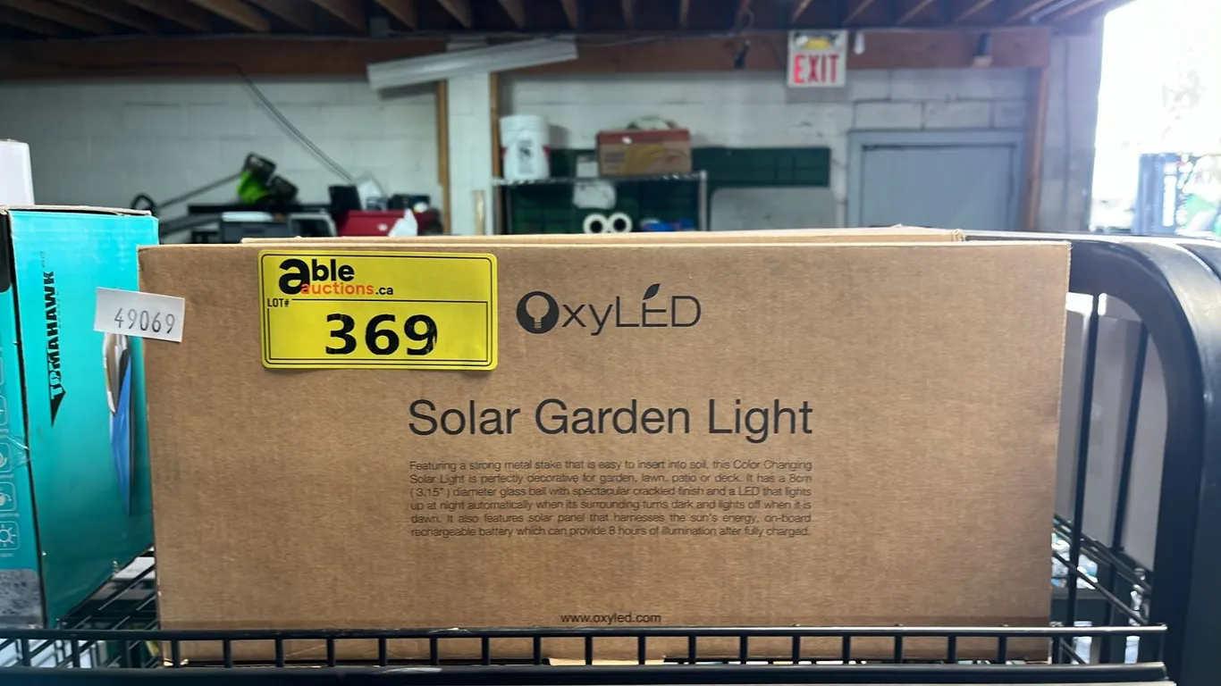(3) *NEW* OXYLED SOLAR GARDEN LIGHT SETS