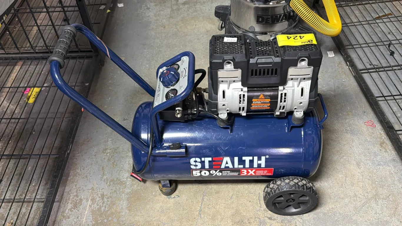 STEALTH 10 GALLON QUIET AIR COMPRESSOR *UNKNOWN WORKING CONDITION/MAY BE MISSING PARTS & OR PIECES*