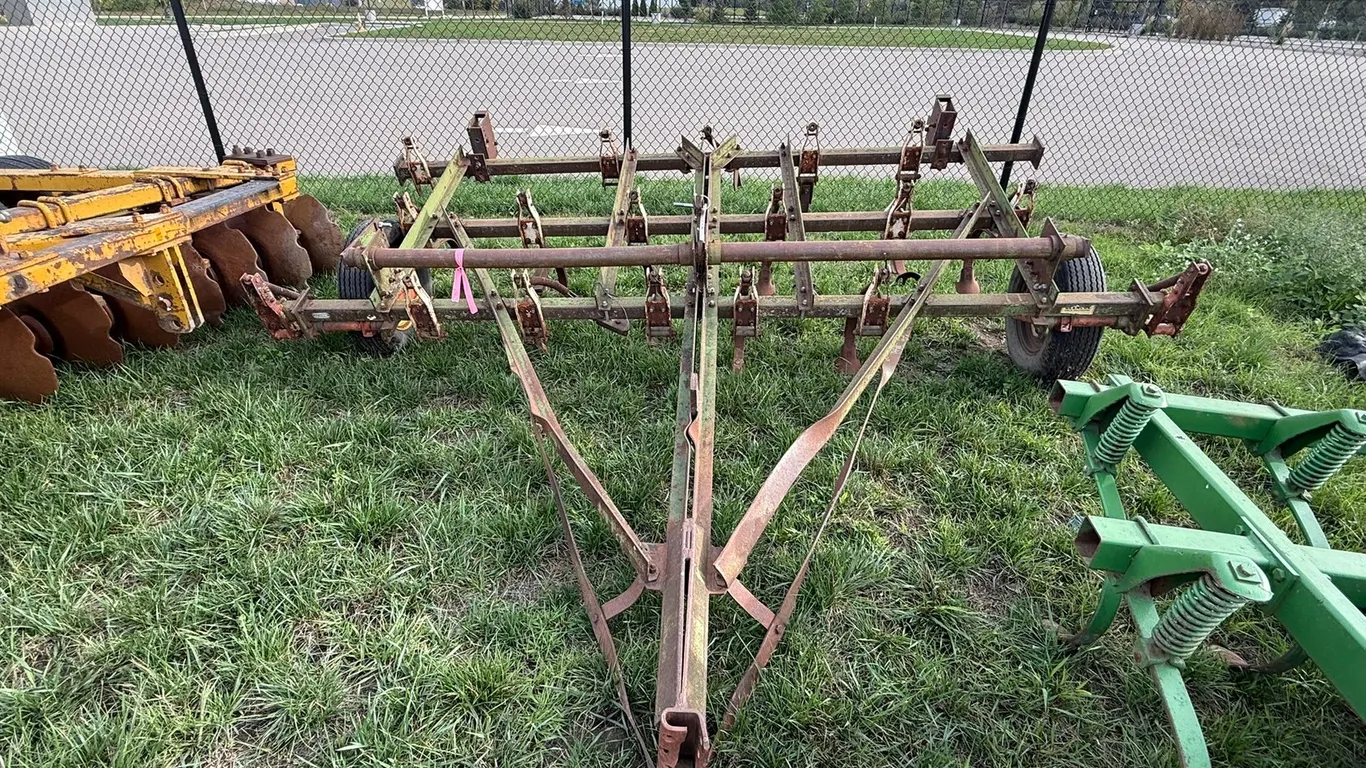 Chisel Plow