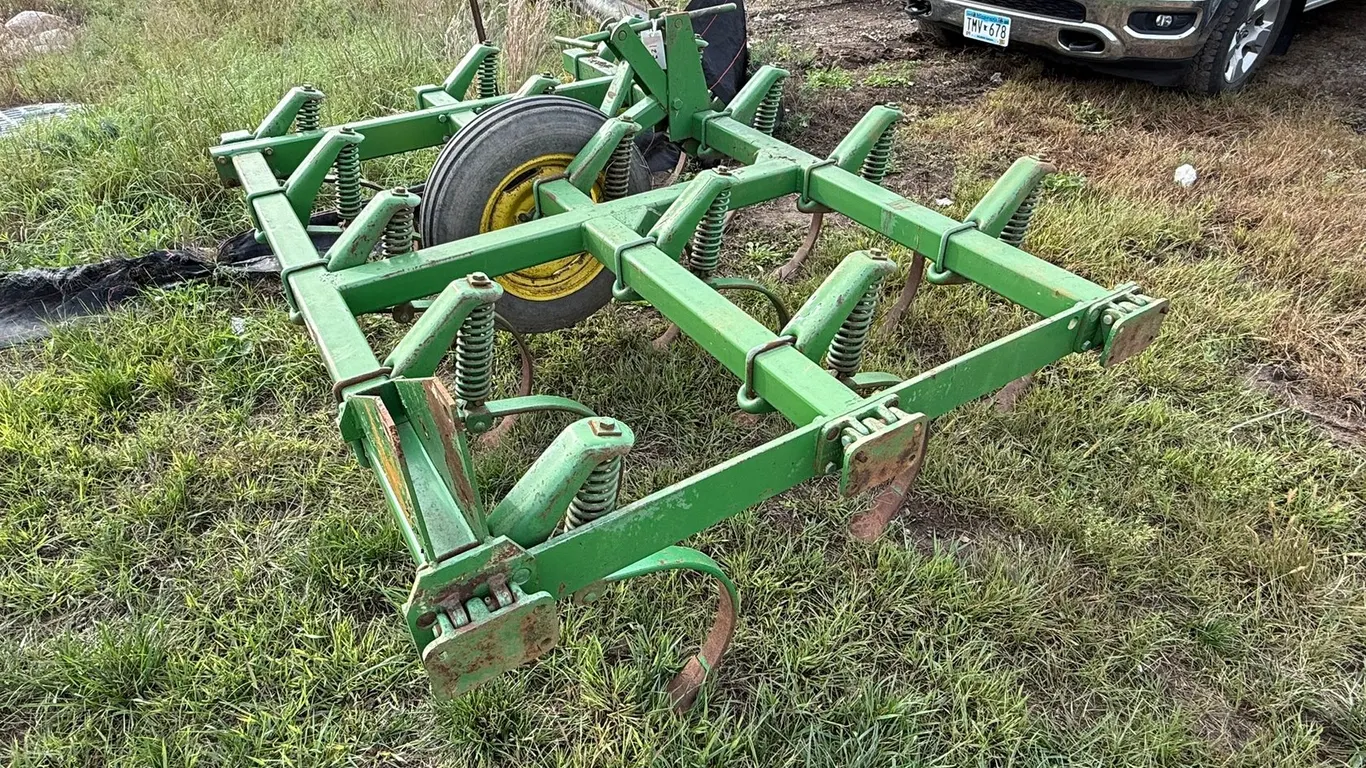 Chisel Plow