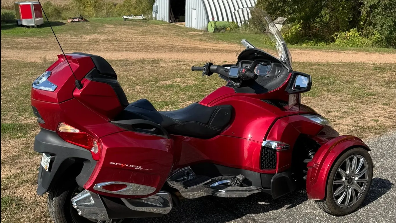 2015 CanAm Spyder RT Limited Trike Motorcycle
