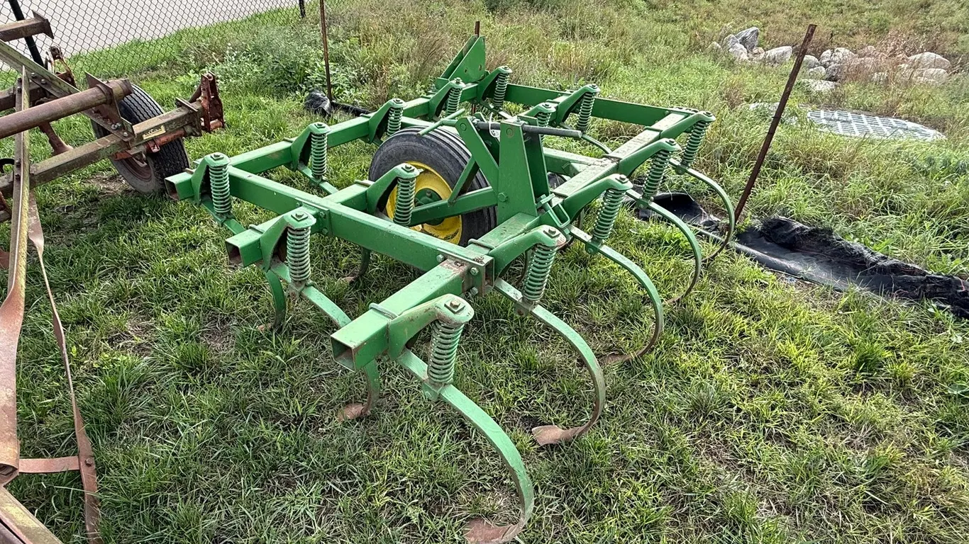 Chisel Plow