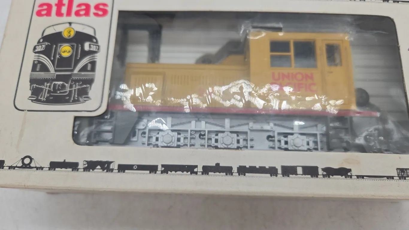 Vintage Atlas Union Pacific industrial switcher number 6124 new inbox