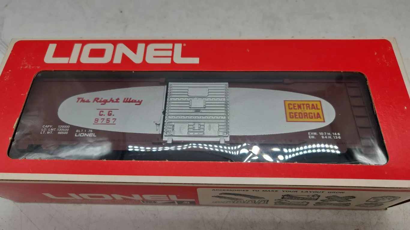 Vintage Lionel Central of Georgia boxcar number 69757 new in original box