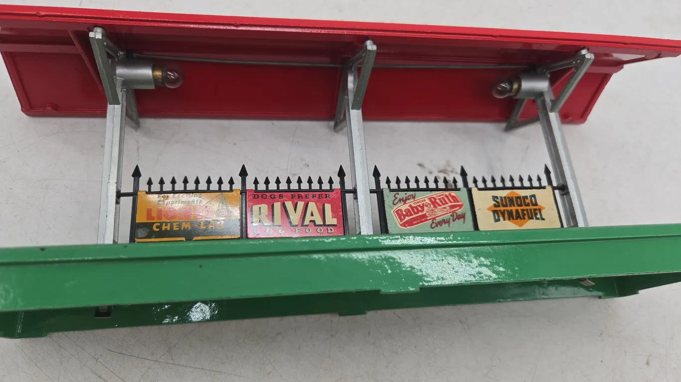 Vintage Lionel number 156 illuminated station platform