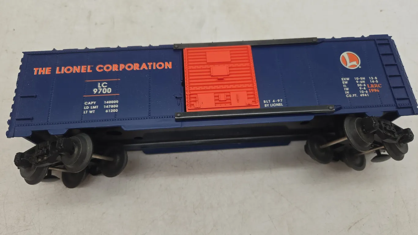 Vintage Lionel railroader series club boxcar number 629200