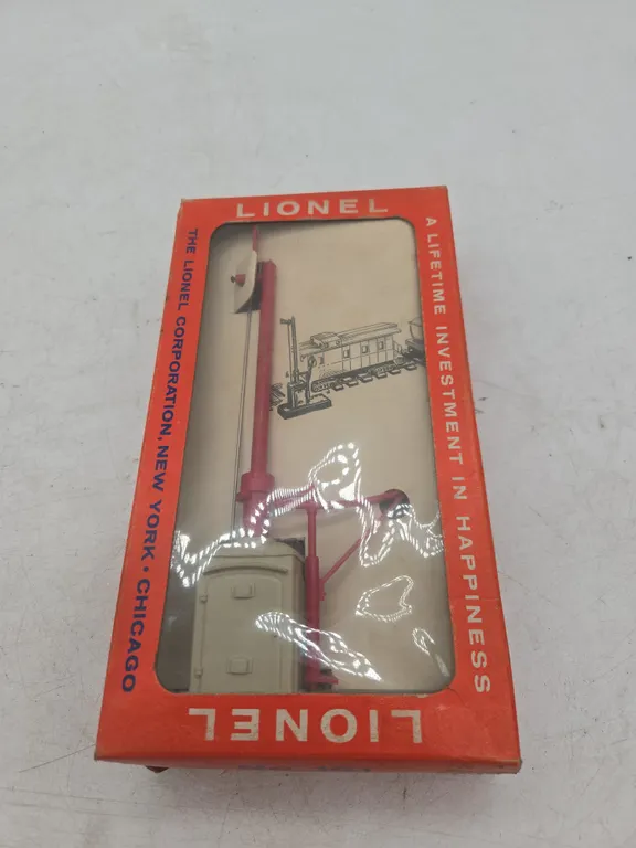 Vintage Lionel number 161 mail pickup set in original box