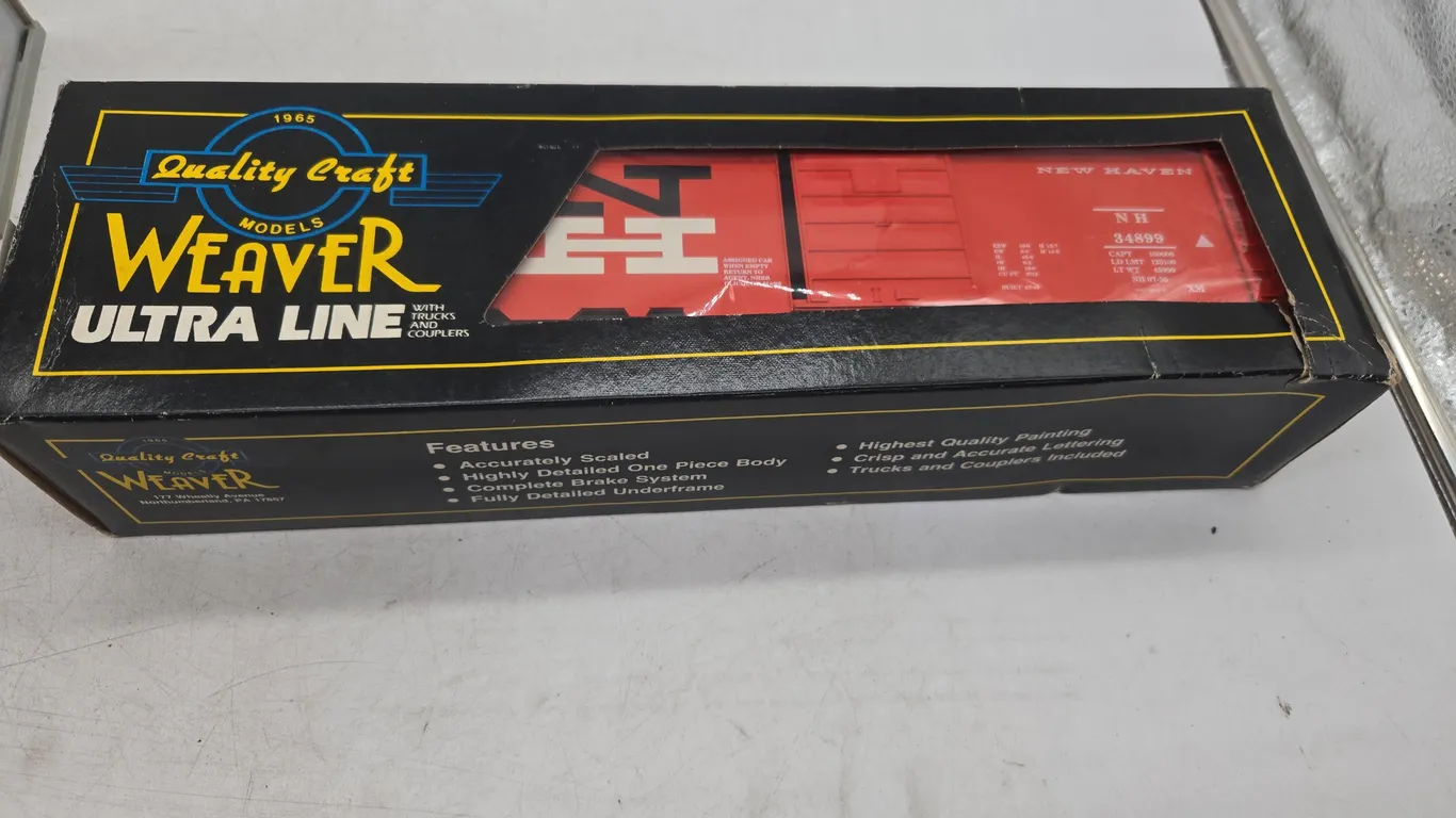 Vintage Weaver Brand New Haven number 34899 boxcar new in original box