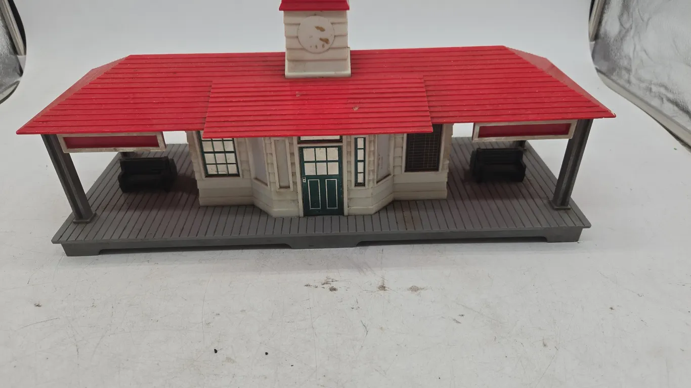 Vintage 1950s noma electronic brand talking train station