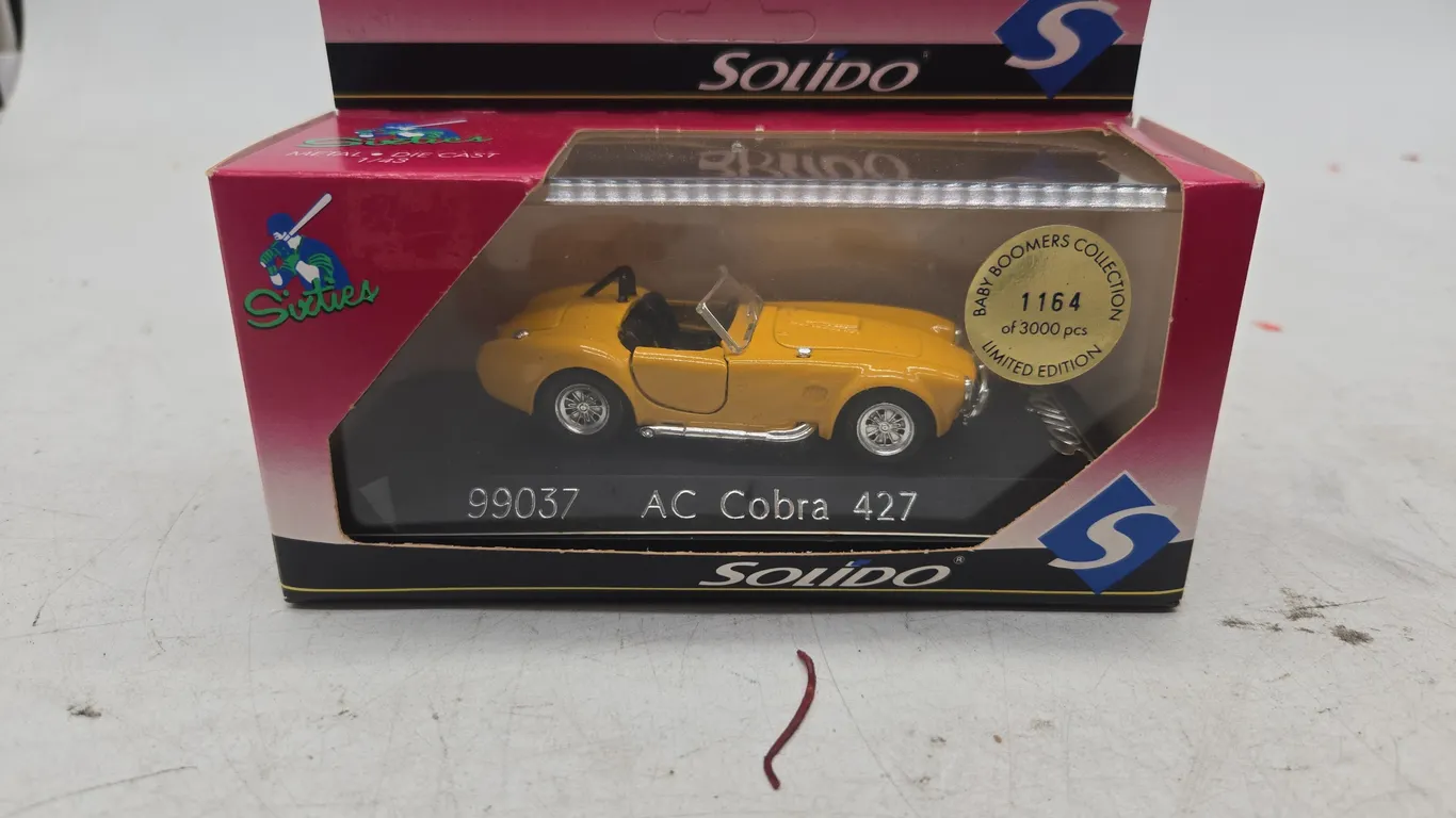 Vintage solido AC Cobra 427 convertible diecast car new in box