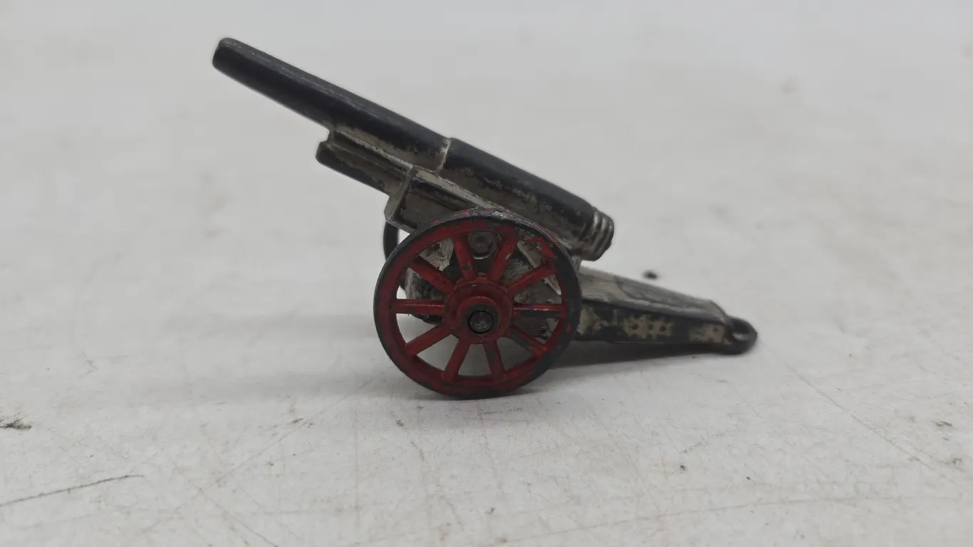 Antique manoil lead toy soldier Cannon
