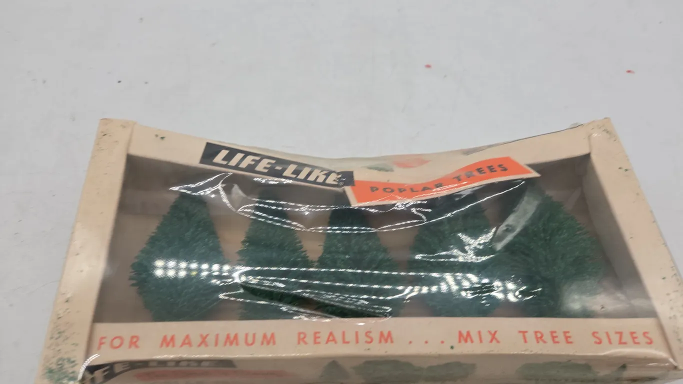 Vintage lifelike brand poplar trees in original box