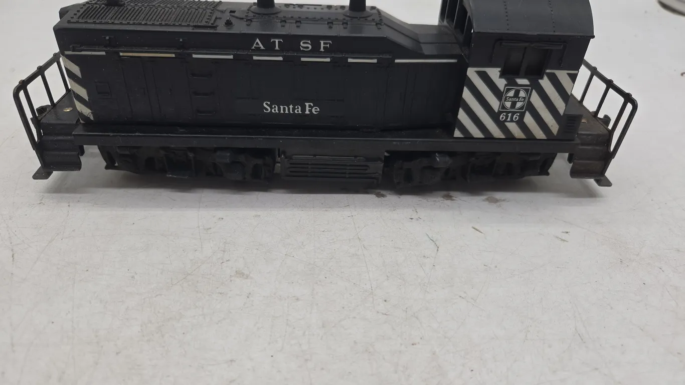 Vintage Lionel Santa Fe number 616 diesel switcher locomotive