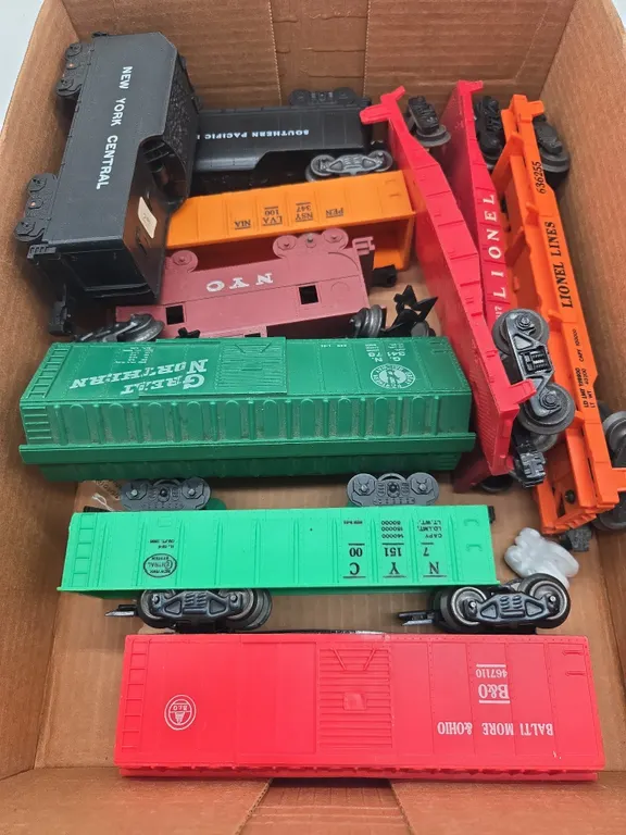 Assorted vintage train cars