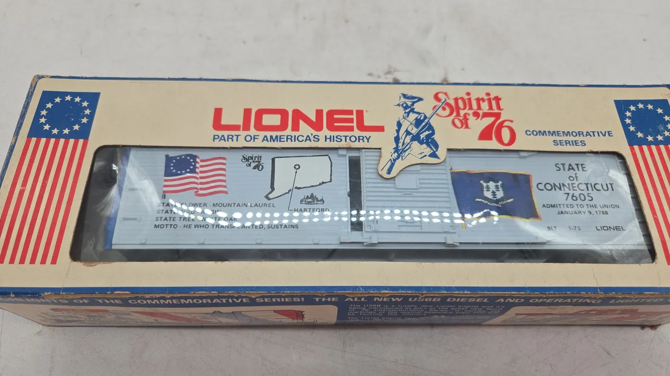 Vintage Lionel Spirit of 76 Connecticut boxcar number 67605 new inbox
