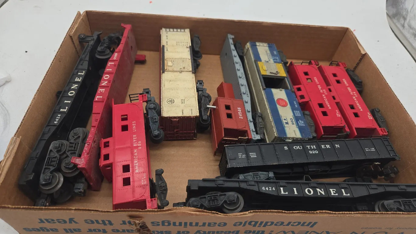 Assorted vintage train cars