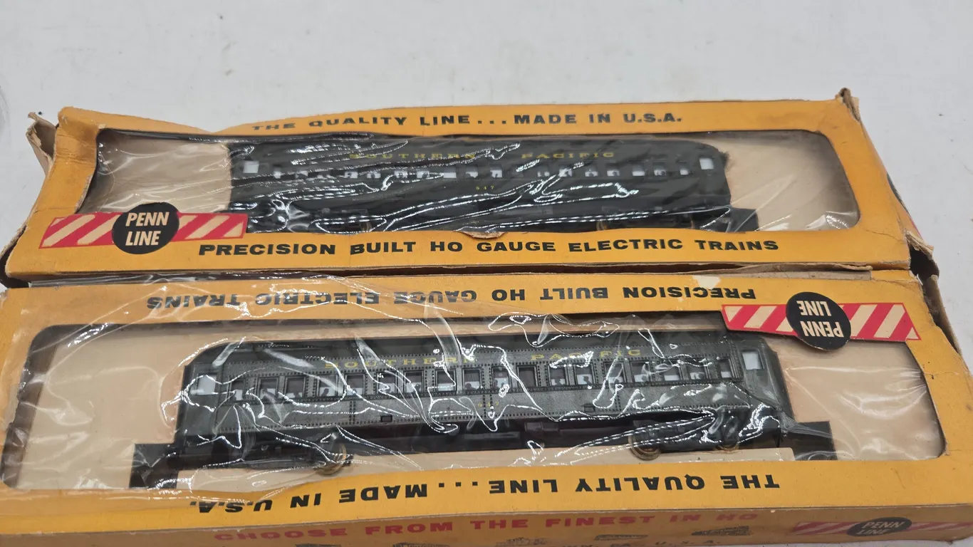 Vintage pin line h o scale Southern Pacific passenger observation cars new in boxes