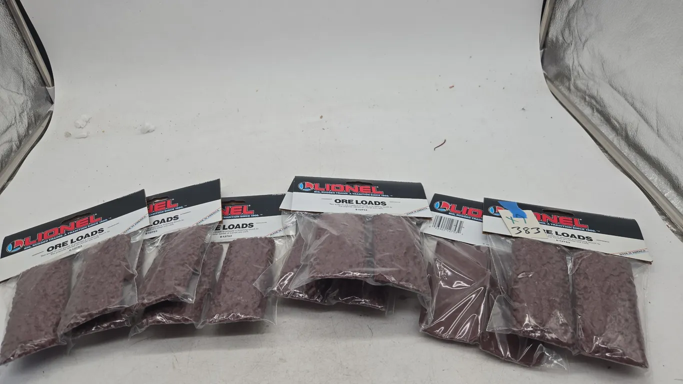 Assorted Lionel ore loads new in packages