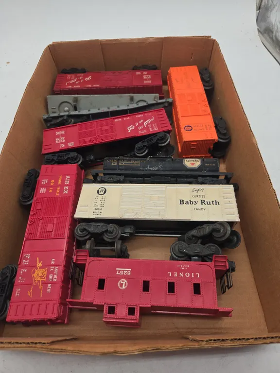 Assorted vintage train cars