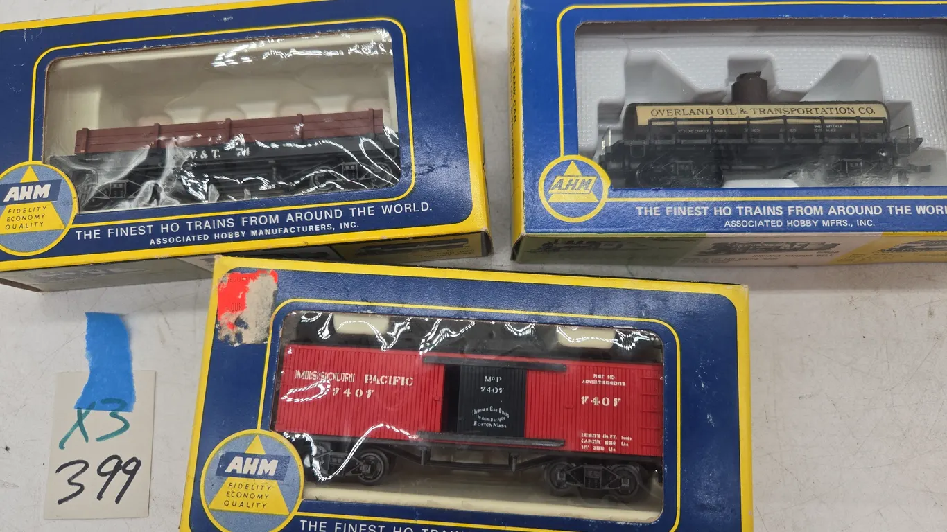 Assorted ahm train cars new in boxes