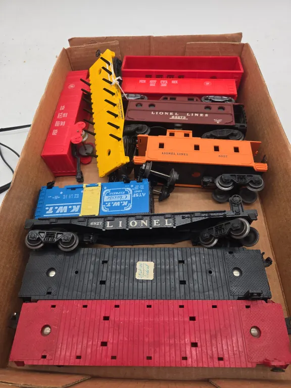 Assorted vintage train cars