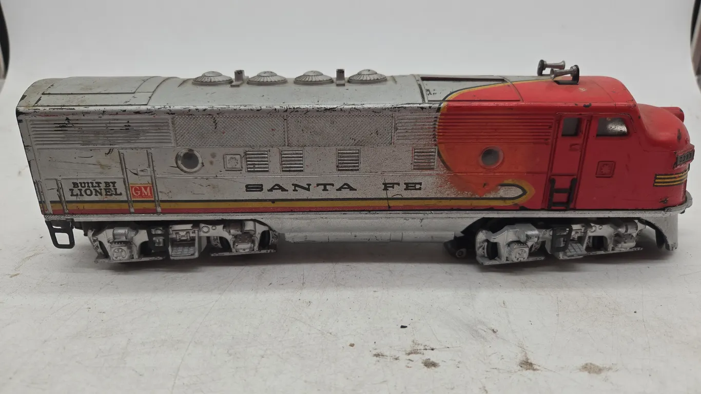 Vintage Lionel Santa Fe diesel locomotive number 2333