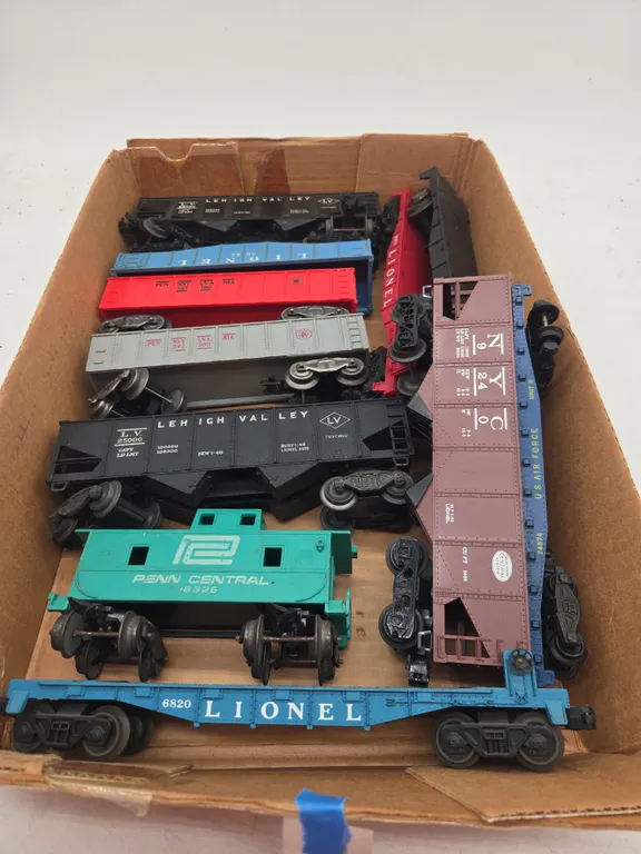 Assorted vintage train cars
