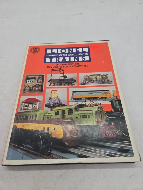 Vintage Lionel the standard of world trains hardback book