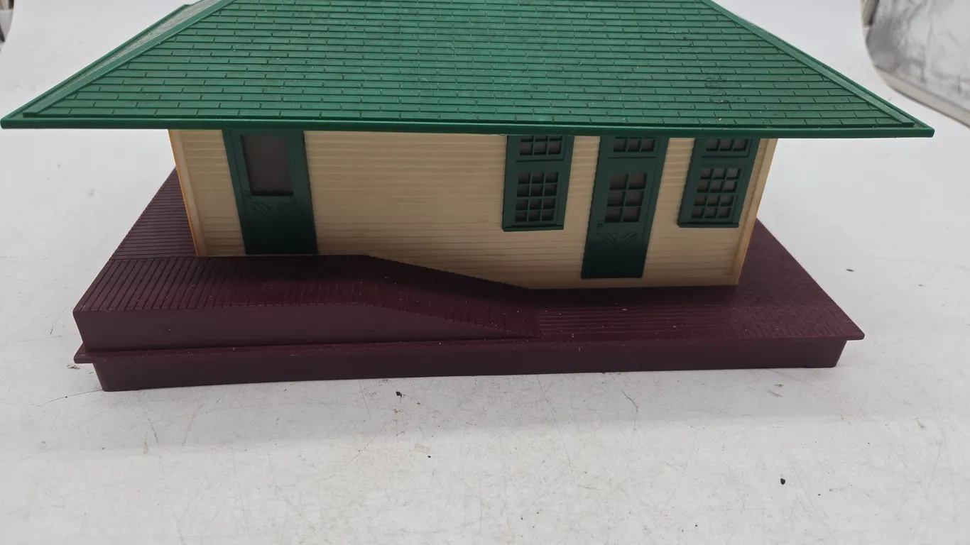 Vintage Lionel number 133 illuminated Depot