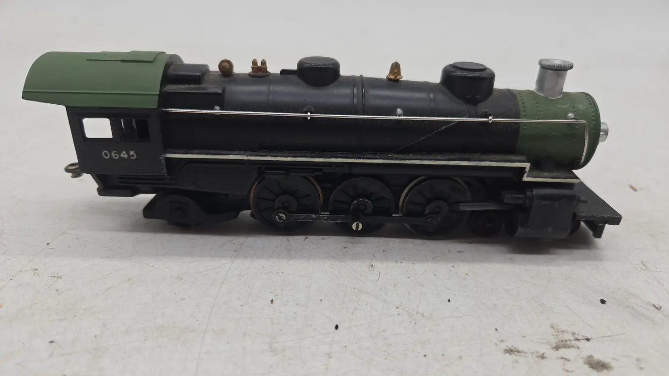 Vintage Lionel HO scale number 0645 steam engine locomotive
