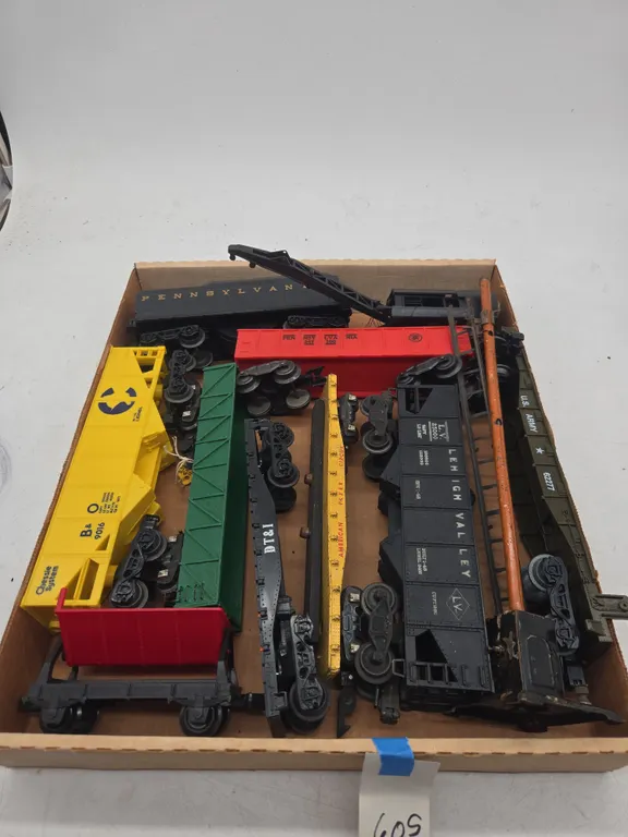 Assorted vintage train cars