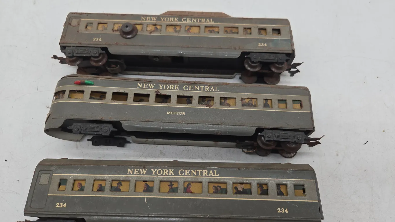 Vintage marxs Brand New York Central train passenger cars