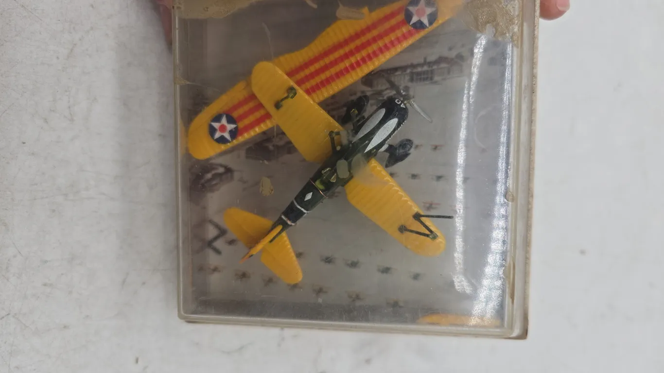 Vintage Cox brand showcase miniatures by plane new inbox
