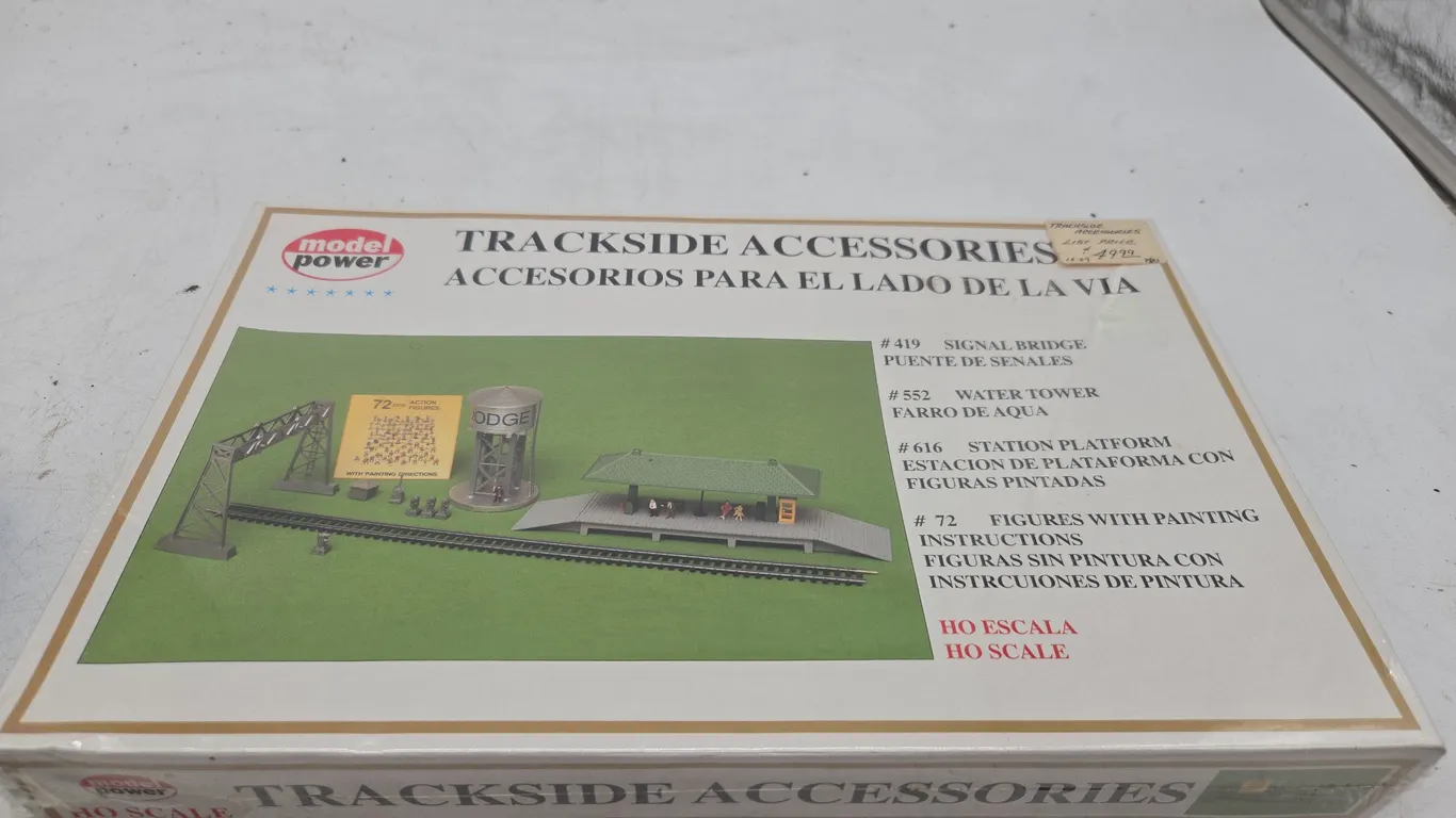 Vintage trackside accessory train layout accessories new in box
